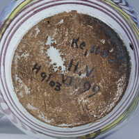 H. 9103
<br/>
Birnkrug
<br/>
<em>Fayencemanufaktur Ansbach</em>